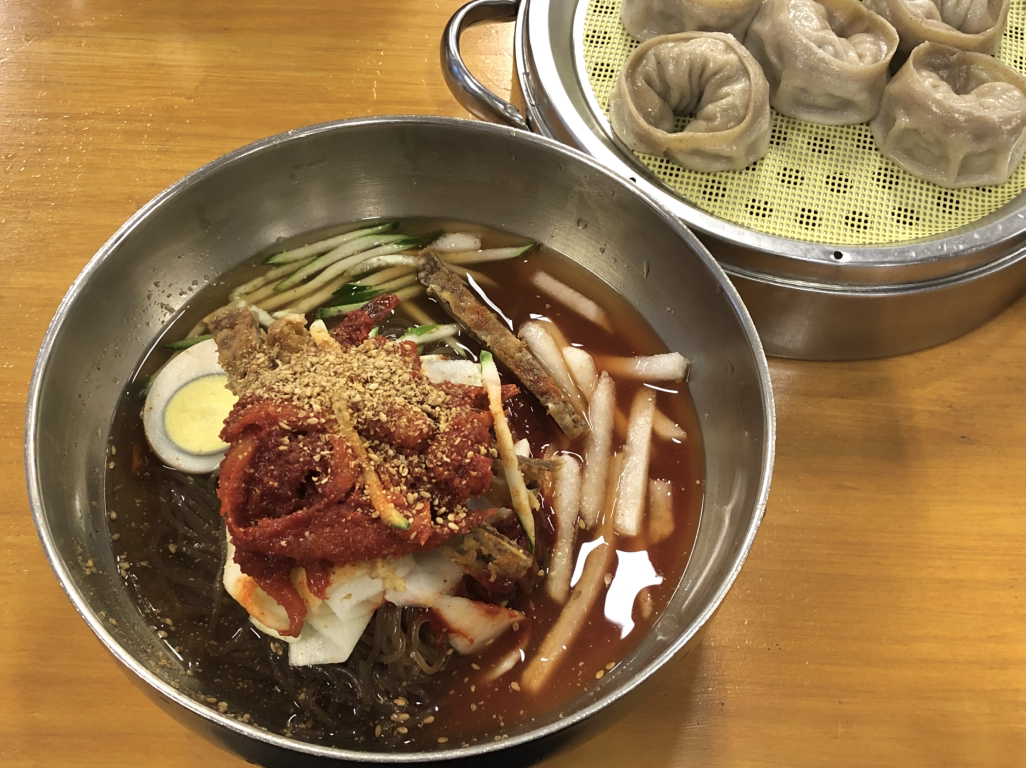 Jinjuhwangponaengmyeon (진주황포냉면) 2