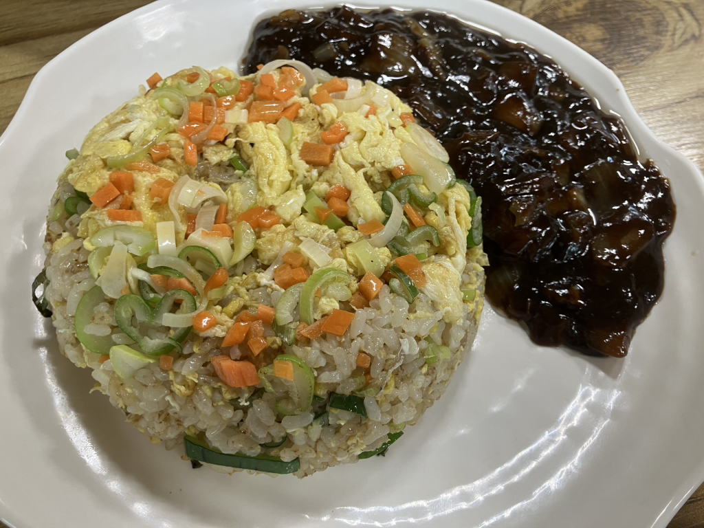 Gaemijjamppong (개미짬뽕) 2