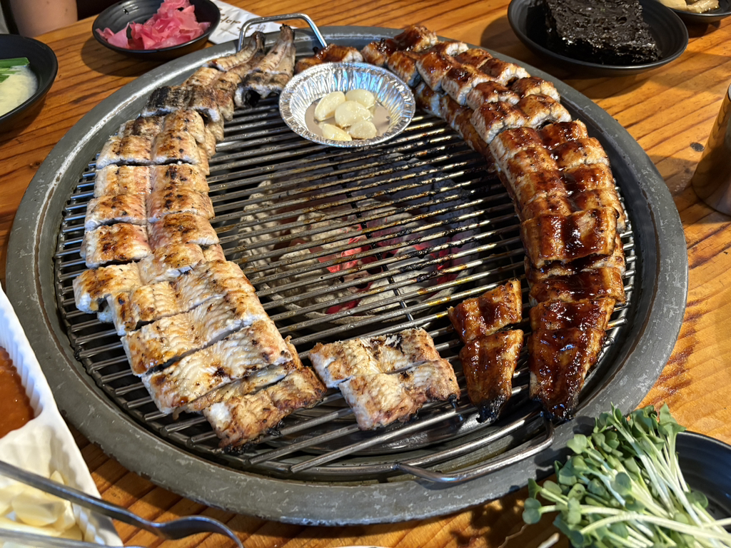 Jangeomaeul (장어마을) 1