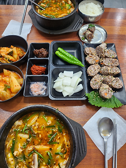 우리순대국