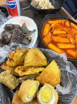 Kkokminamtteokboki (꼭미남떡볶이) 3