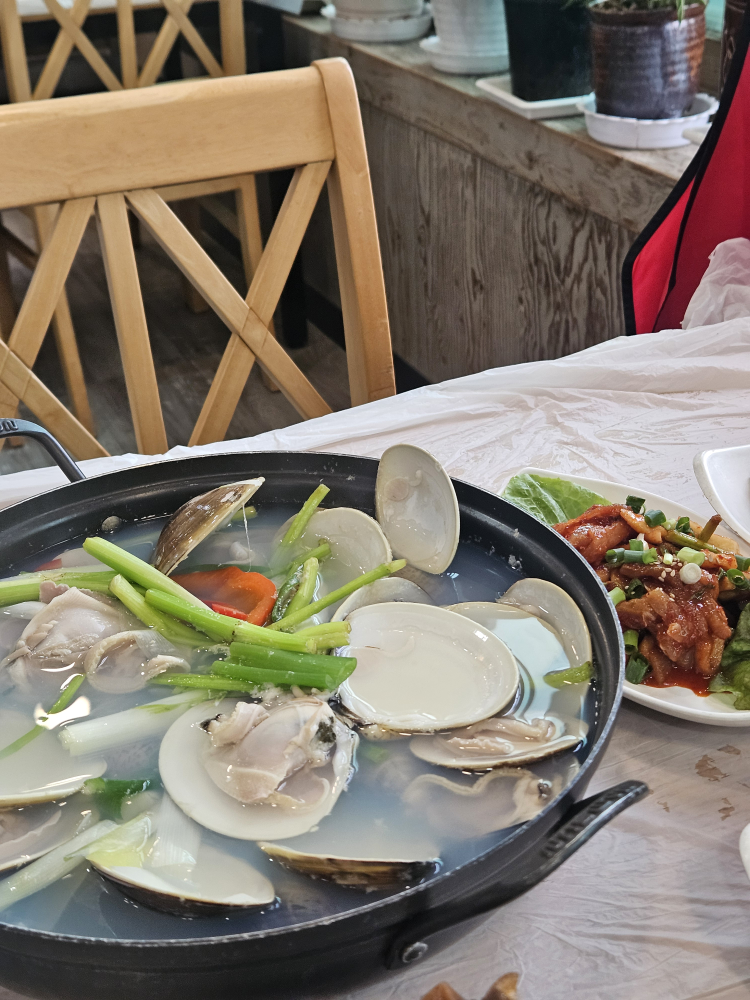 Baeksusikdang (백수식당) 2