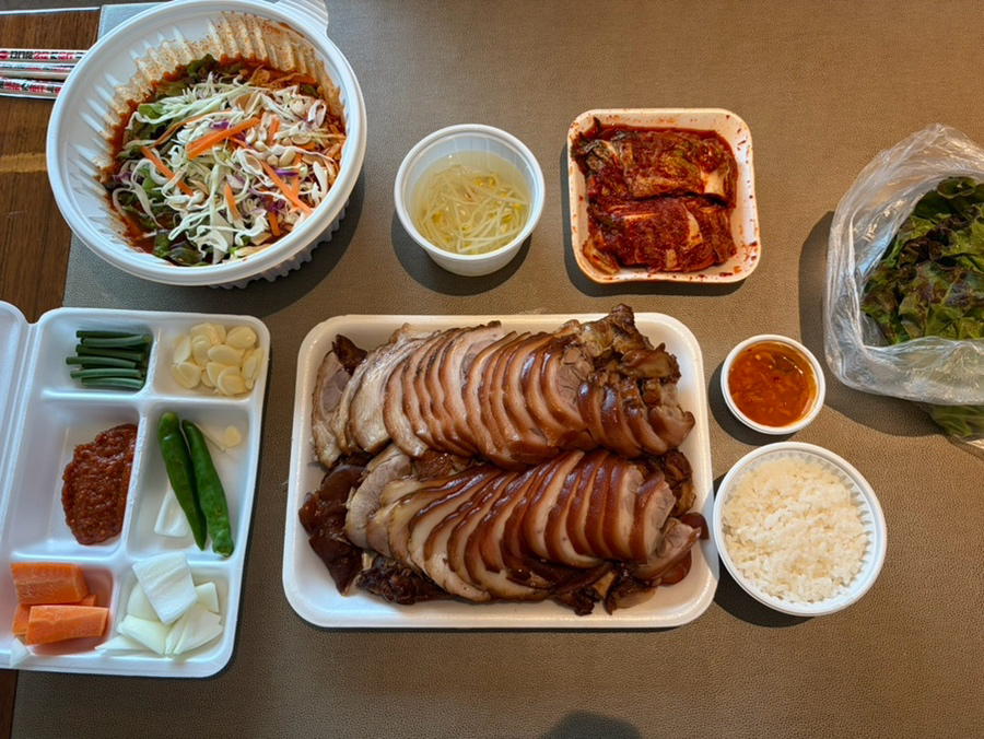 신라왕족발 대표 사진