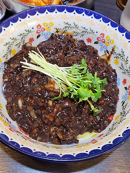 Dongnejjamppong (동네짬뽕) 3