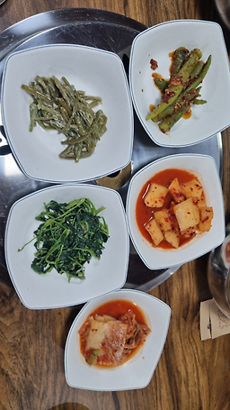 Somunnanamsogalbi (소문난암소갈비) 2