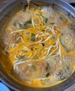 닭한마리칼국수 3