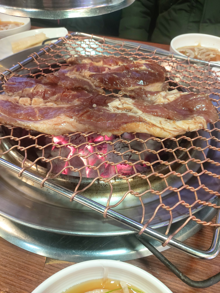 Baeknyeonsikdangseoseogalbi (백년식당서서갈비) 1