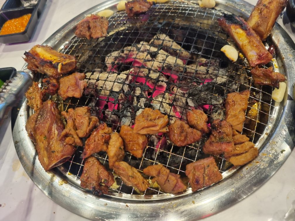 돝집 4