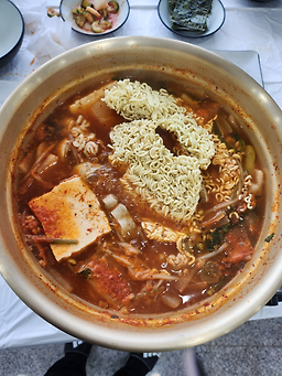 Badayangpunidongtaetangsamcheok (바다양푼이동태탕삼척) 1