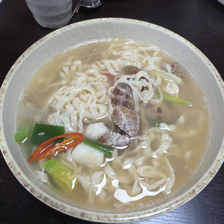 우리밀칼국수 3