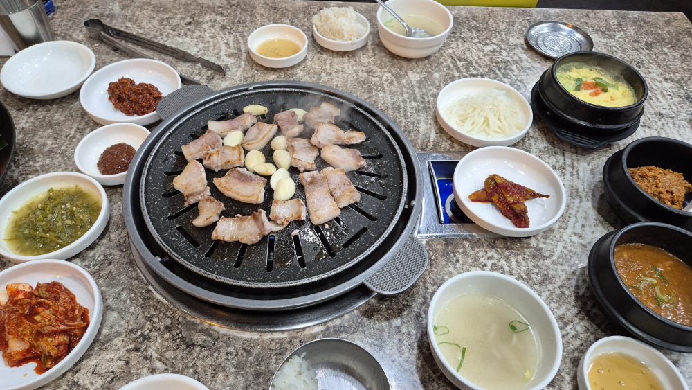 Muyeongssambapjeongsik (무영쌈밥정식) 2