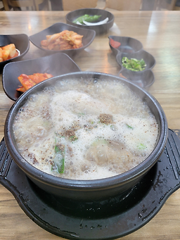 Yaksangolsundaeguk (약산골순대국) 3