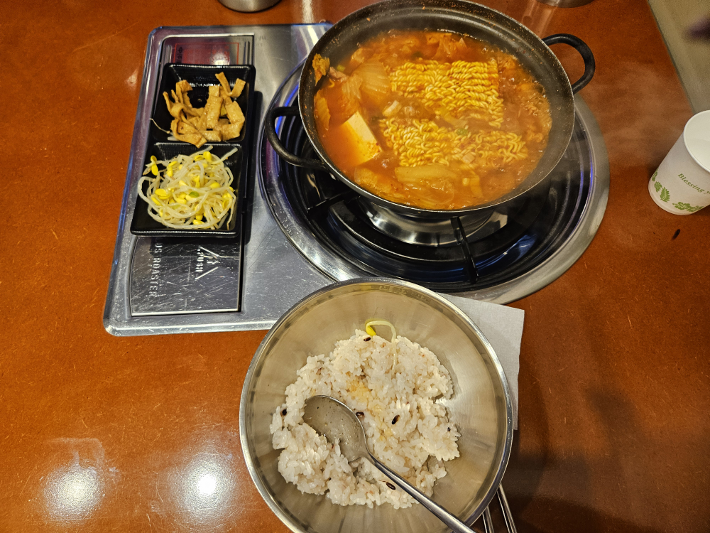 Baekchaegimchijjigae 2