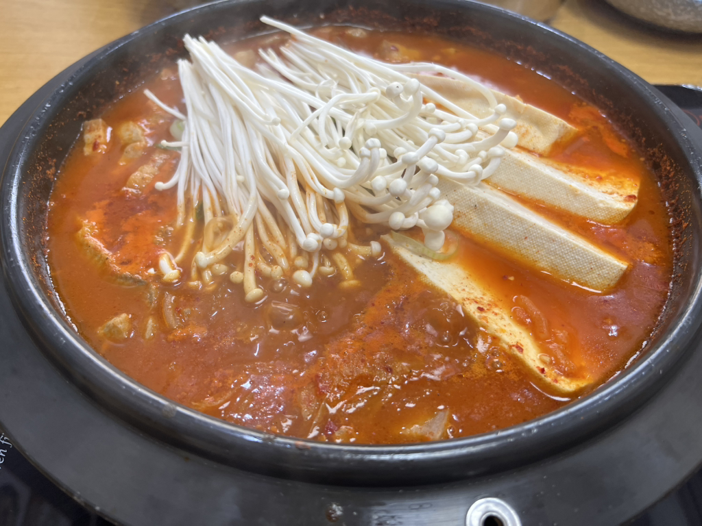 굴뚝능이버섯백숙 2
