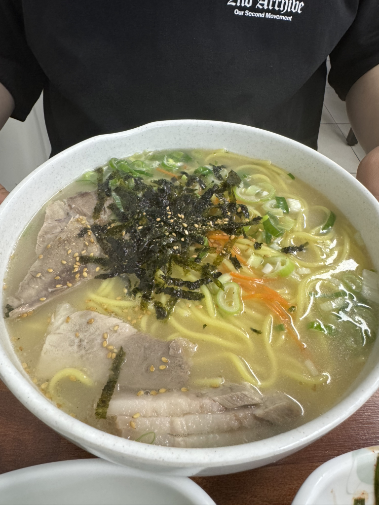 Gongjuneguksu (공주네국수) 1