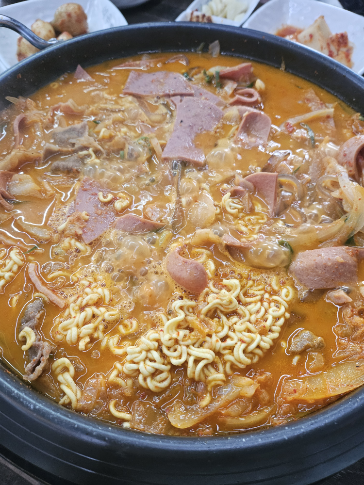 빅쭌부대찌개거창점 1
