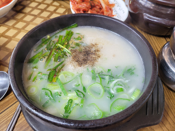 Bongasinchonseolreongtang (본가신촌설렁탕) 3