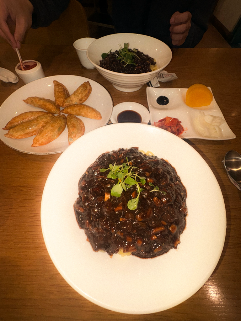 Baekgombanjeom (백곰반점) 1