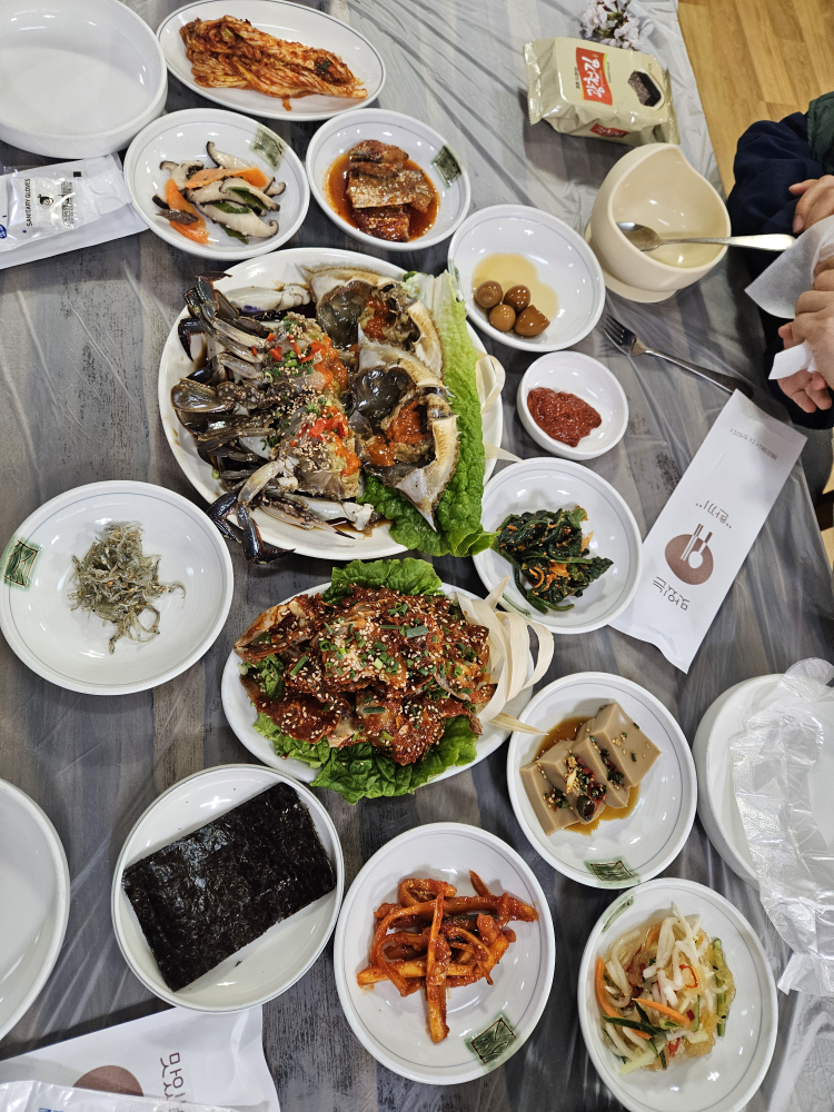 Chilsankkotgejang bonjeom (칠산꽃게장 본점) 3