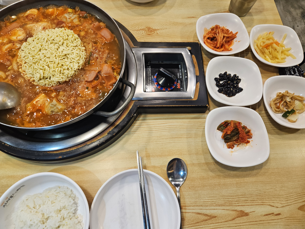 신사부대찌개&품격삼겹살 신도림점 대표 사진