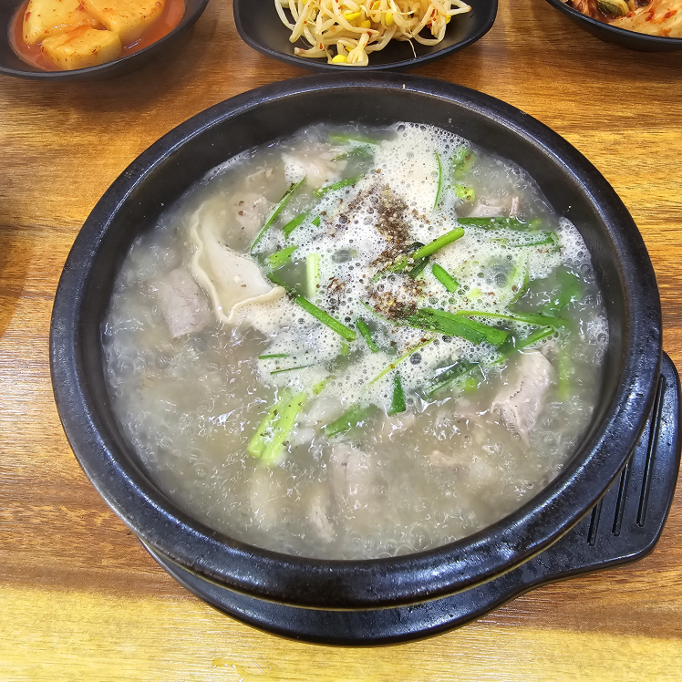 신의주찹쌀순대국 4