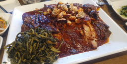 Hansangcharimkodarimyeongga (한상차림코다리명가) 1