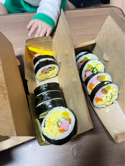 Goseonsaenggimbap (고선생김밥) 1