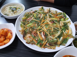 Sodamkalguksu (소담칼국수) 3