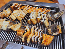 Chamsutjangeochon (참숯장어촌) 2