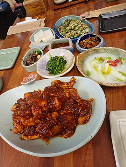 Jonggajipchueotang (종가집추어탕) 2