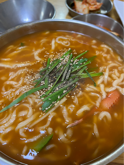 비오네칼국수 11