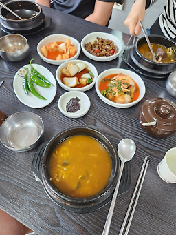 Jeontonghaejangguk (전통해장국) 1