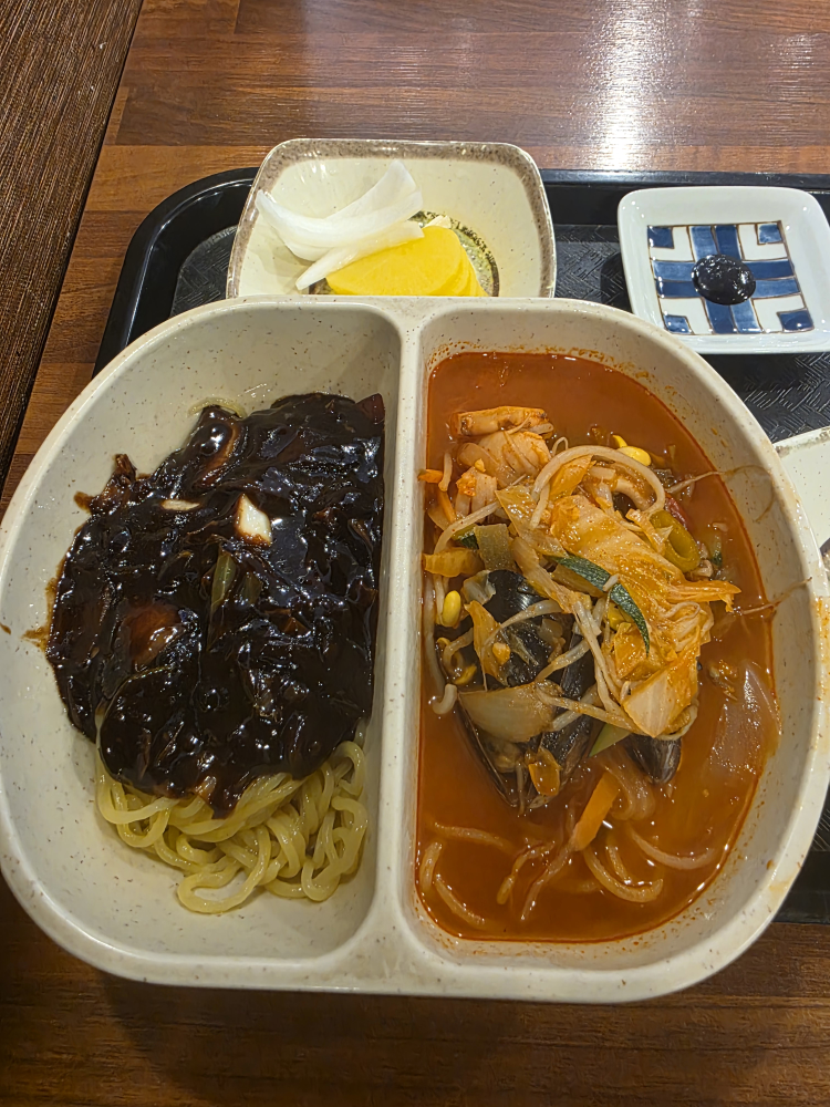 Jjauria (짜우리아) 3