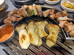 Seoulhyeonbanghogyejeom (서울현방호계점) 1