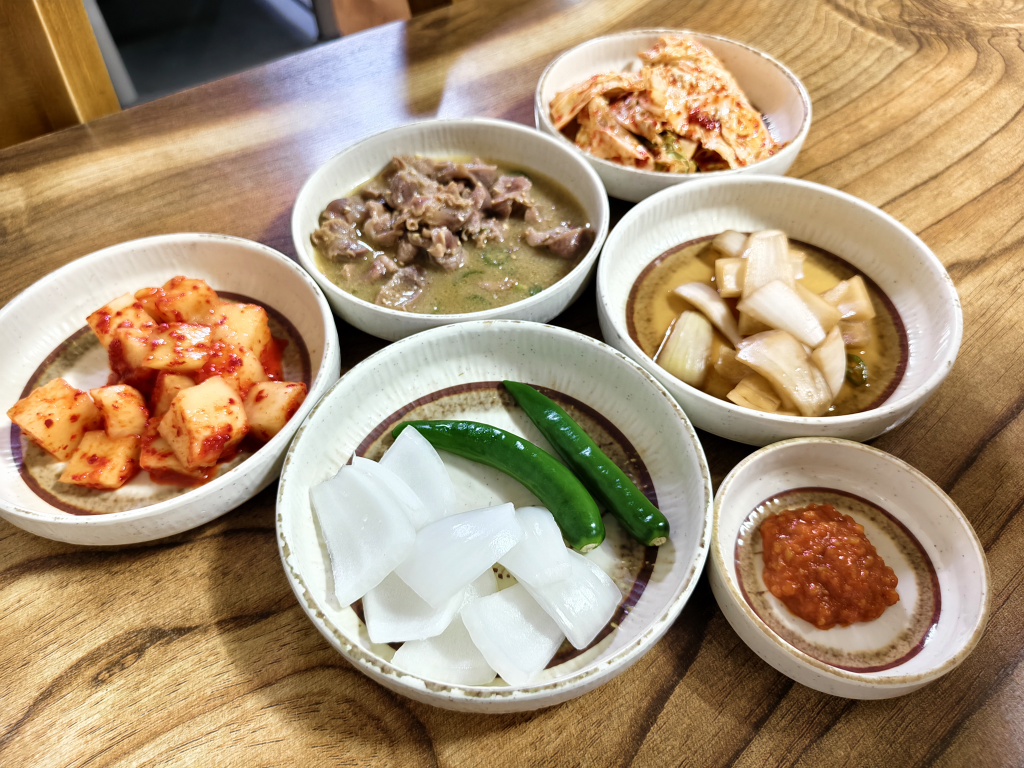 Paldosamgyetang 4