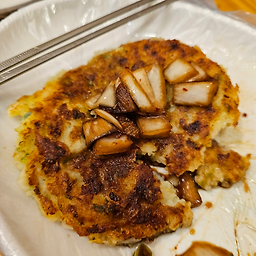 Gyodonghalmaebindaetteok (교동할매빈대떡) 2