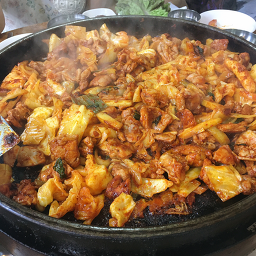 Jeongtongchuncheondakgalbi (정통춘천닭갈비) 3