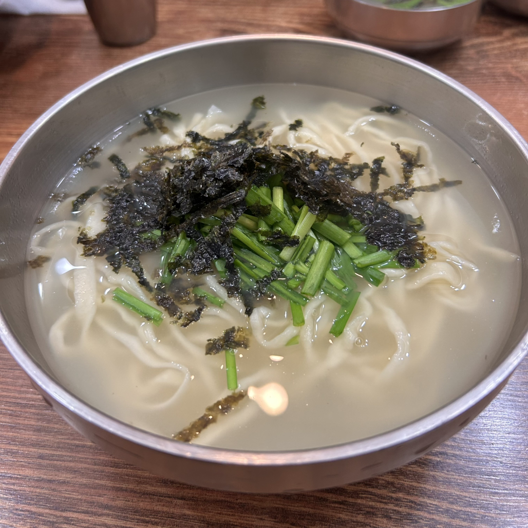 Wonjokalguksu (원조칼국수) 1
