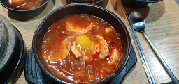 Jangganeilpumsundubu (장가네일품순두부) 2