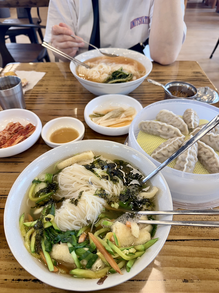 인덕원비빔국수 화성동탄점 대표 사진