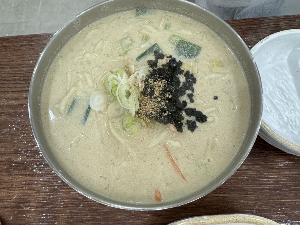 백일칼국수 속초점