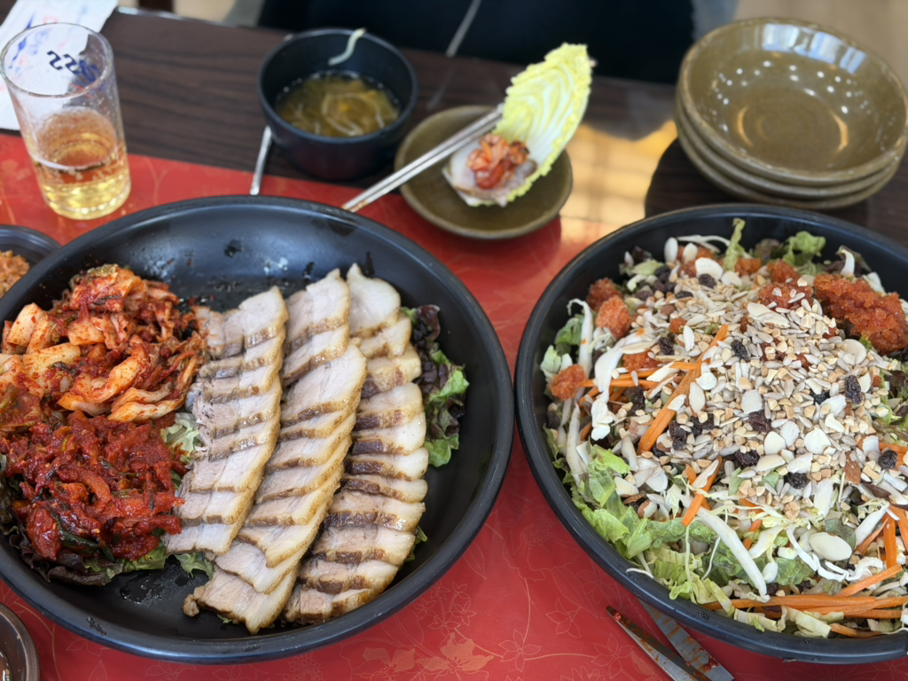 Hangaribossam (항아리보쌈) 1