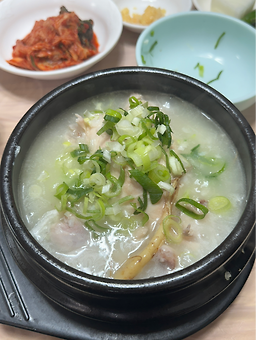 Sacheolhoegwan (사철회관) 2