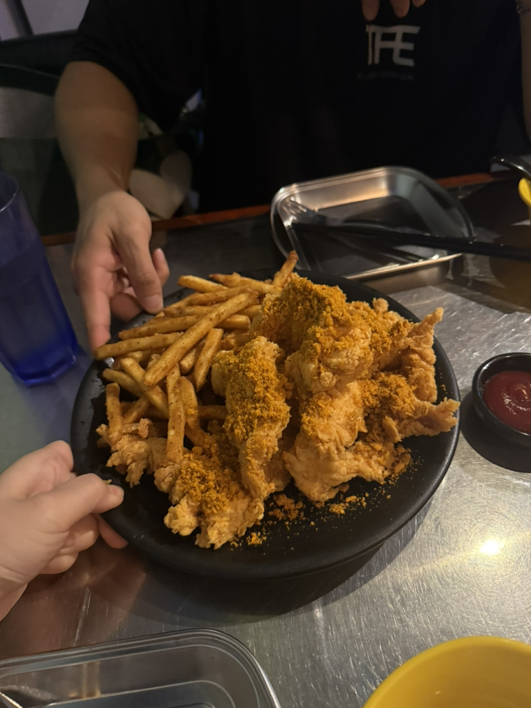 깐부치킨 한티점 대표 사진
