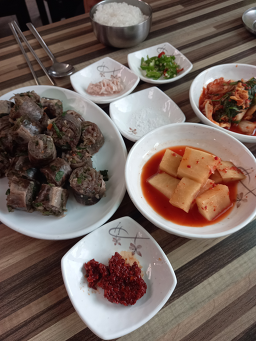 Sijangsundae (시장순대) 2