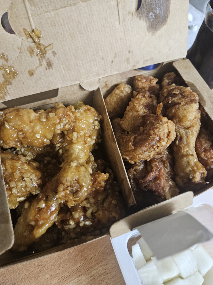 교촌치킨 범계점 1