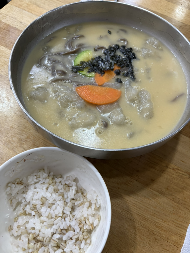 봉평옹심이메밀칼국수 대표 사진