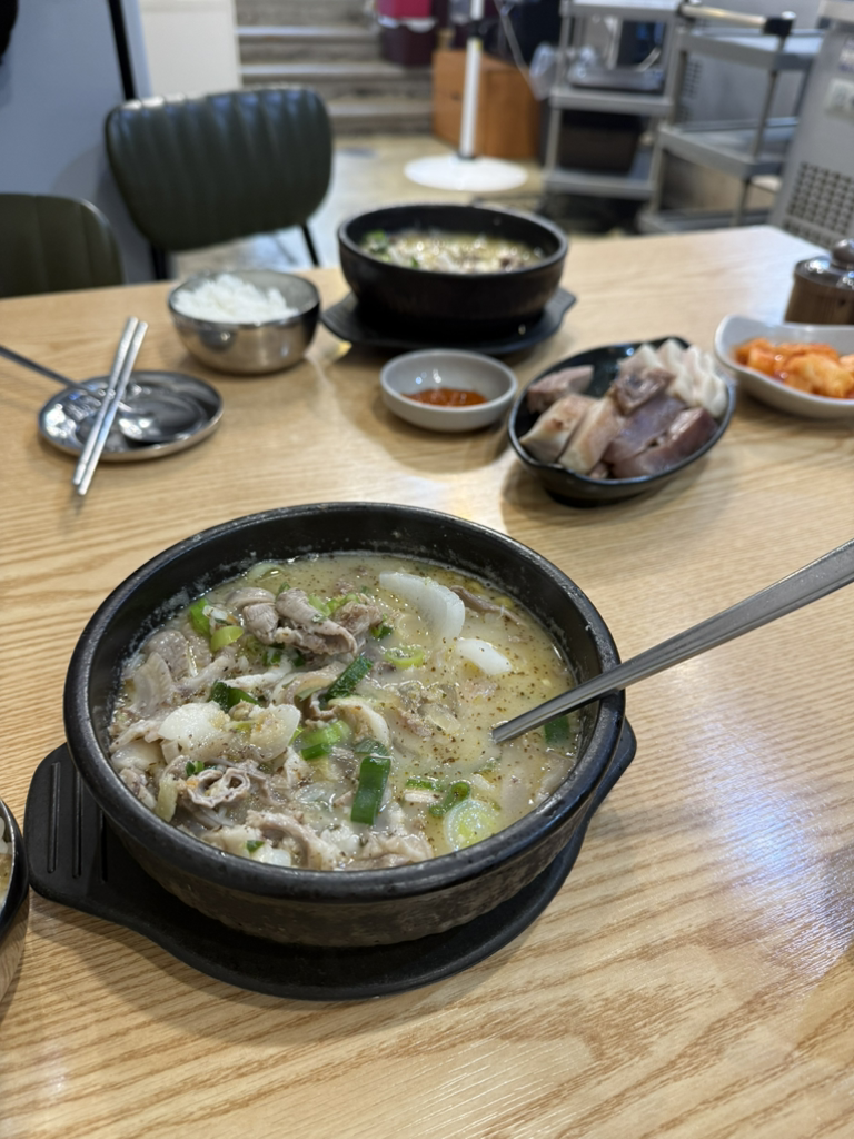 Namryemyeonginsundaeguk (남례명인순대국) 2
