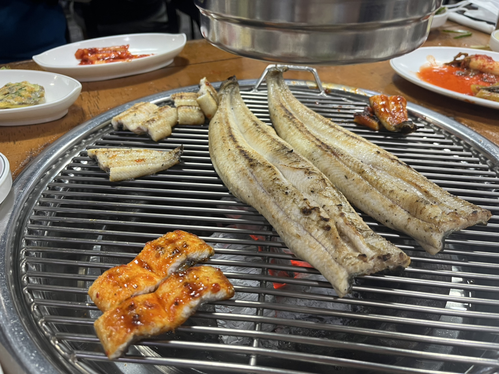 Imeunjapungcheonminmuljangeo (임은자풍천민물장어) 1