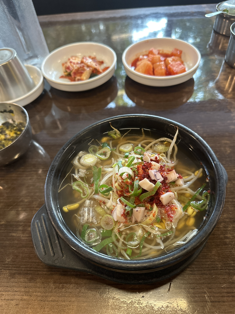 Jeonjukongnamulgukbap 4